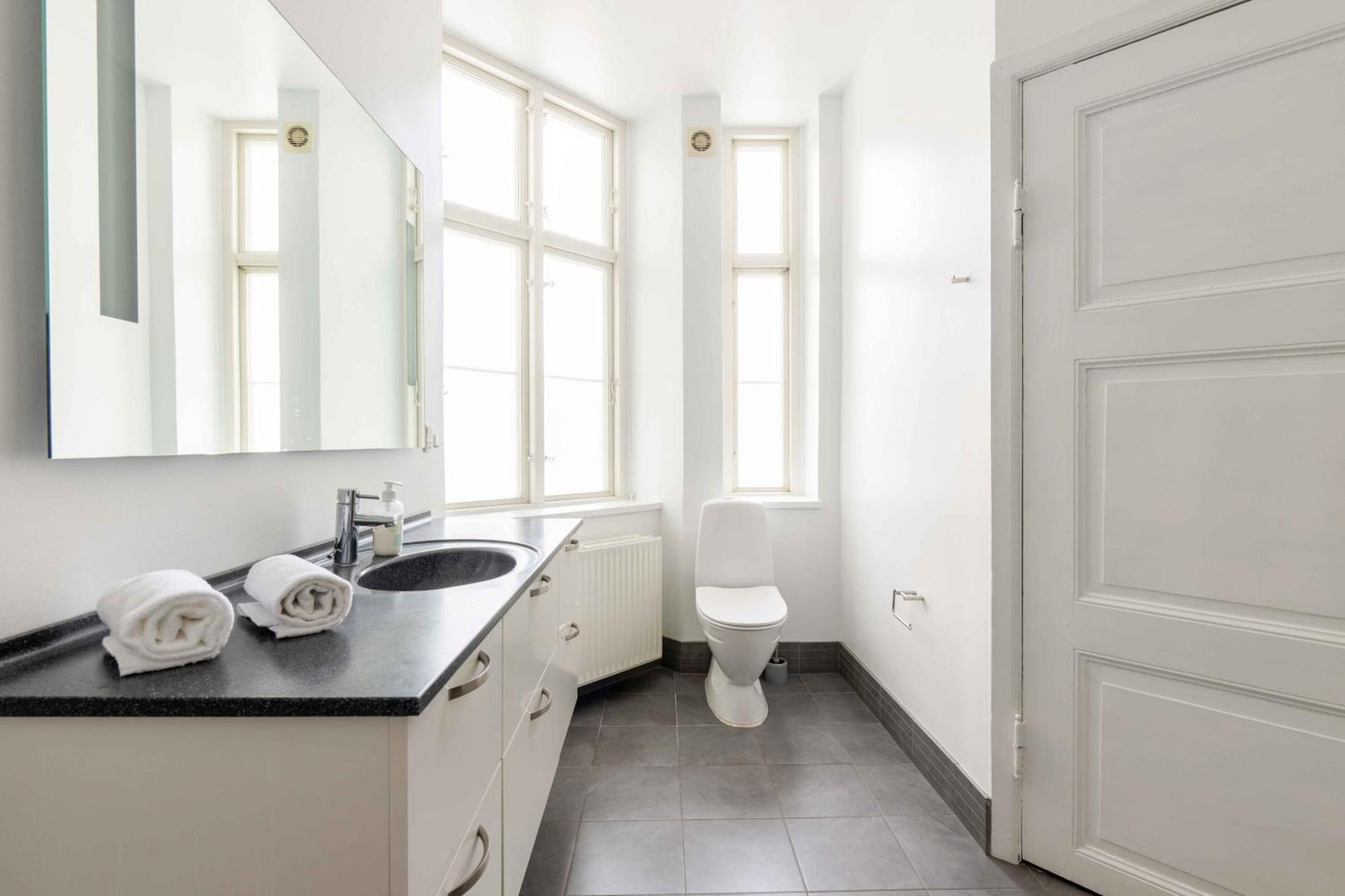 Chic Apartment In Vibrant Area By Copenhagen Canals Kopenhagen Bagian luar foto
